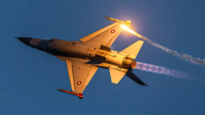 JG-24-158901